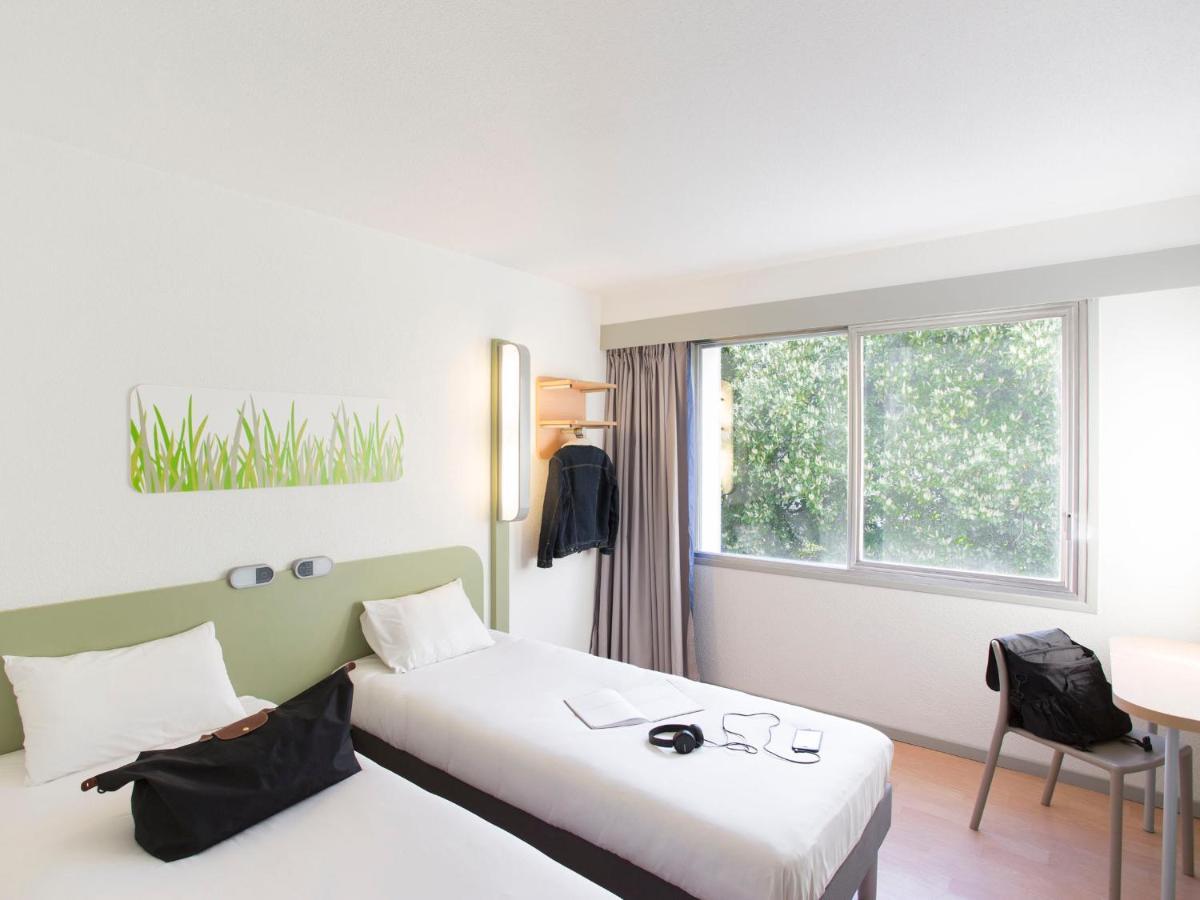 Ibis Budget Pau Lescar Exterior photo