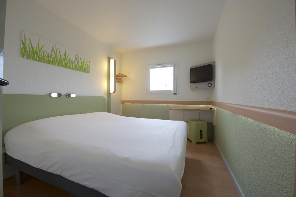Ibis Budget Pau Lescar Exterior photo