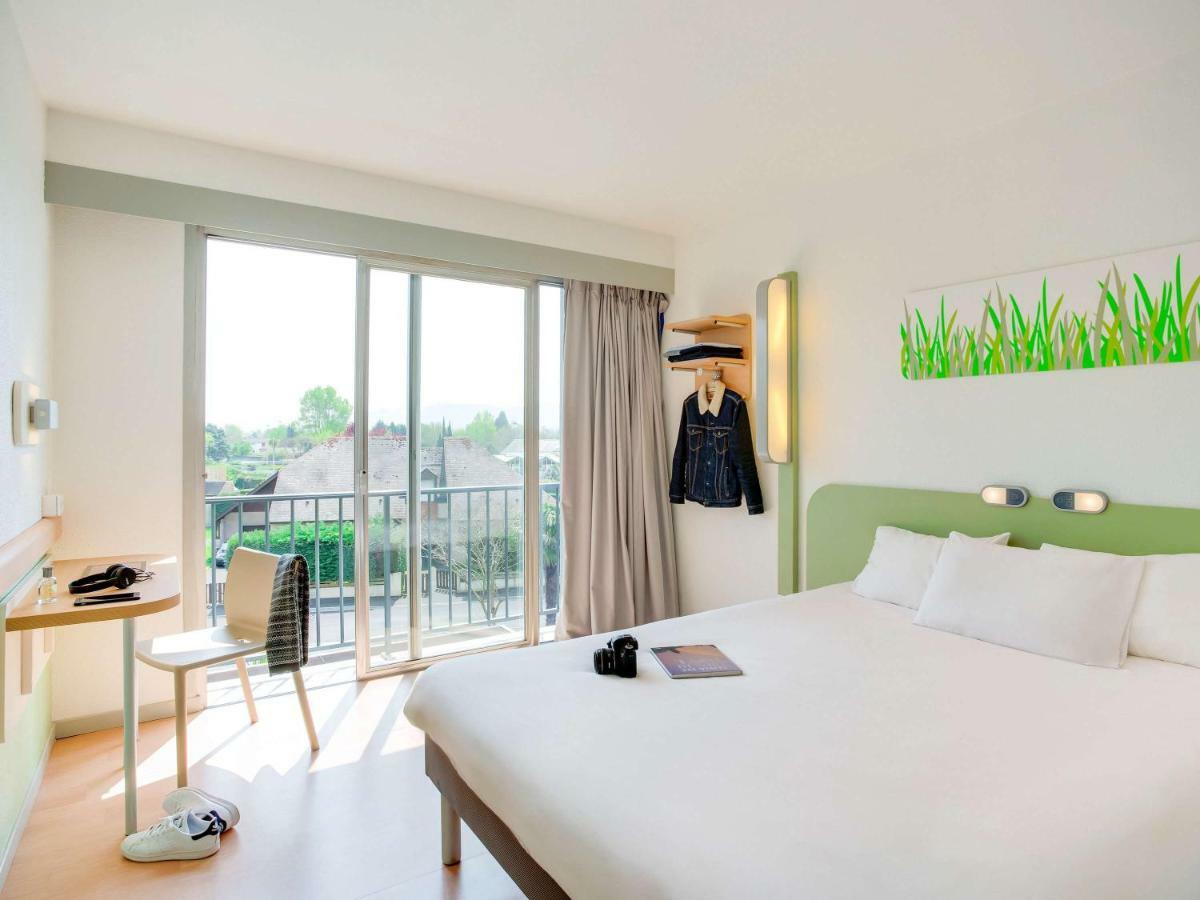 Ibis Budget Pau Lescar Exterior photo